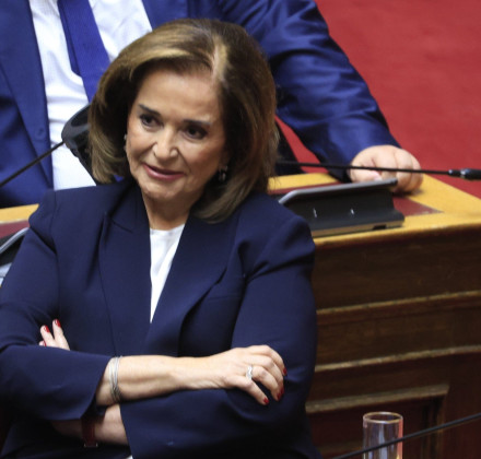 Καβγάς Μπακογιάννη - Κωνσταντοπούλου και στη μέση ο… Δουδωνής, «Κλαίγεται ότι της κάνουν bullying» Καβγάς Μπακογιάννη - Κωνσταντοπούλου και στη μέση ο… Δουδωνής, «Κλαίγεται ότι της κάνουν bullying»