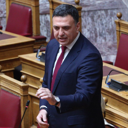 Βουλή: Σφοδρή κόντρα για νέο δημοσίευμα περί απειλών για τα Τέμπη - Τι απαντά ο Κικίλιας