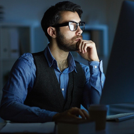 Opinion Poll:   6 στους 10 επαγγελματίες θεωρούν ότι δεν θα βελτιωθεί η κατάσταση των επιχειρήσεων