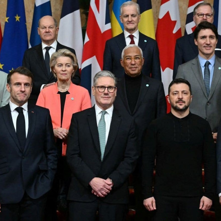 Καθαρό μήνυμα στήριξης και δράσης υπέρ της Ουκρανίας από τη συμμαχία των προθύμων στο Λονδίνο