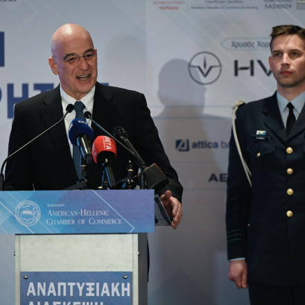 Δένδιας: Βλέπουμε δημιουργία ενός σουνιτικού τόξου: Τουρκία – Συρία - Λίβανος
