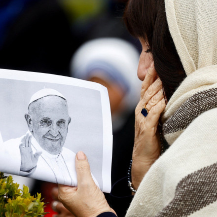 «Σταθερή» η κατάσταση του πάπα Φραγκίσκου την τρίτη εβδομάδα νοσηλείας του - Τι αναφέρει το Βατικανό