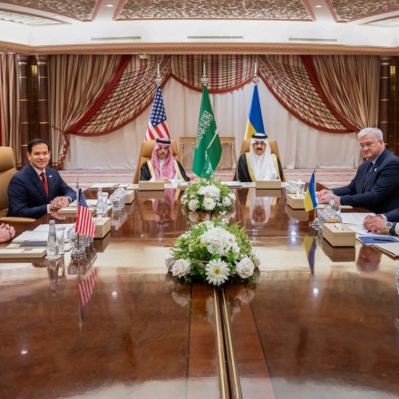 Τζέντα: Σε εξέλιξη η συνάντηση ΗΠΑ-Ουκρανίας - Σε τι ελπίζει ο Ζελένσκι, τι λέει το Κρεμλίνο