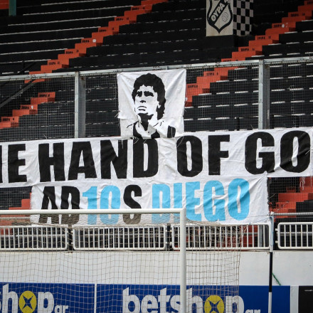 Μαραντόνα: Ξεκινάει η δίκη για τον θάνατο του Αργεντίνου θρύλου του ποδοσφαίρου [vid]