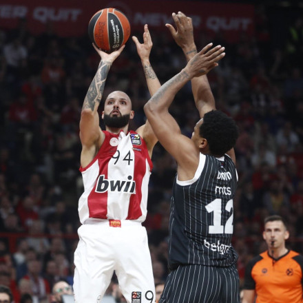 Live Blog: Oλυμπιακός - Παρτιζάν (82-70): Το εορταστικό ματς με τους Σέρβους για τα 100 χρόνια!