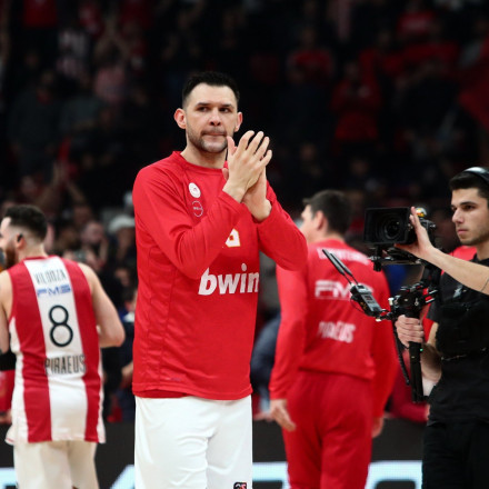 Παπανικολάου: «Περήφανος που είμαι κομμάτι της ομάδας, τιμή μου να είμαι αρχηγός της»