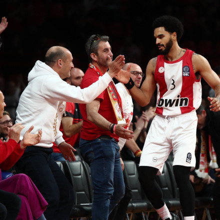 Ολυμπιακός: Εντυπωσιακά πλάνα από την παρακάμερα στον αγώνα με τον Κολοσσό [Vid]