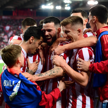 Ολυμπιακός-ΟΦΗ 1-0: Ένα και να καίει με Ροντινέι στα γενέθλια του αιώνα και +7 στο δρόμο του νταμπλ