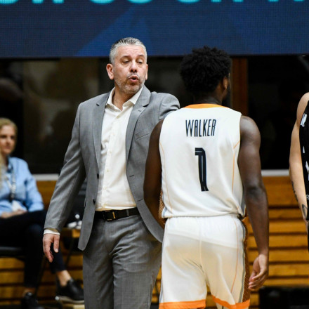 Ανώτερη Ντερτόνα πέρασε από την Πάτρα, 82-60 τον Προμηθέα και... αποκλεισμός [vid]