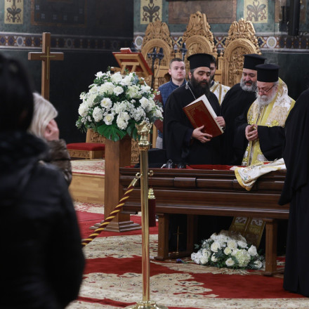 Θεσσαλονίκη: Σε λαϊκό προσκύνημα το σκήνωμα του πρώην Μητροπολίτη Άνθιμου - Πότε ολοκληρώνεται