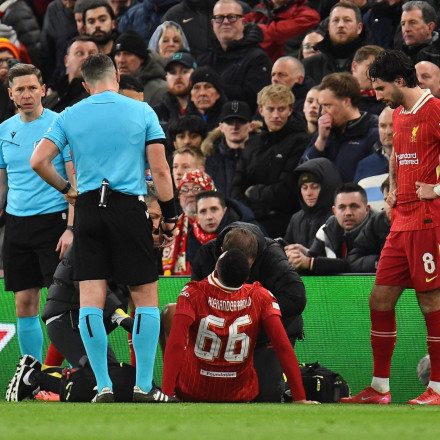 Λίβερπουλ: Χάνει τον τελικό του Carabao Cup ο Αλεξάντερ - Άρνολντ λόγω τραυματισμού