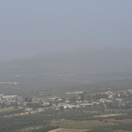 Καιρός: Ζέστη και νοτιάδες που θα φέρουν αφρικανική σκόνη - Ποιες περιοχές θα «πνιγούν»