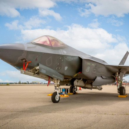 «Αιχμάλωτο» βρετανικό F-35 στην Ινδία έγινε απρόσμενος πρωταγωνιστής τουριστικής καμπάνιας