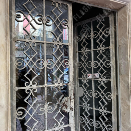 Νεκρός άνδρας σε Airbnb: Ενδείξεις πως ο θάνατος ήρθε μετά από «ερωτικό παιχνίδι»