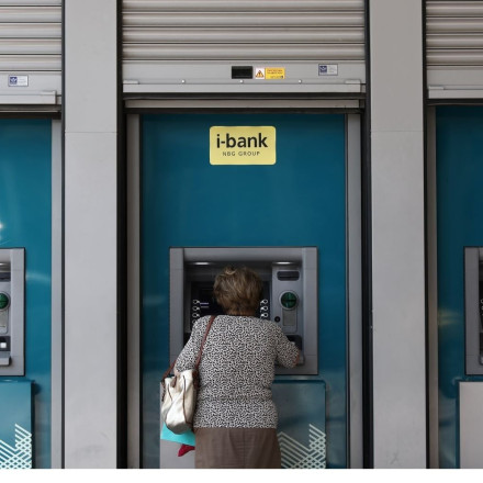 Ποιοι θα λάβουν από τη Δευτέρα 250 ευρώ - Ξεκινά η καταβολή ενισχύσεων και επιστροφής ενοικίου