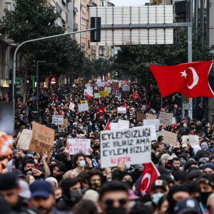 Τουρκία: Κάλεσμα σε μαζικές διαδηλώσεις για τον Ιμάμογλου - Το Σάββατο μεγάλη συγκέντρωση στην Πόλη