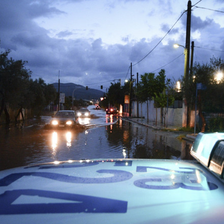 Σε ετοιμότητα ο Δήμος Αθηναίων λόγω πρόγνωσης επικίνδυνων καιρικών φαινομένων