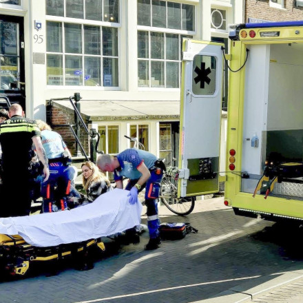 Ένας 30χρονος Ουκρανός είναι ο ύποπτος για την αιματηρή επίθεση με μαχαίρι στο Άμστερνταμ