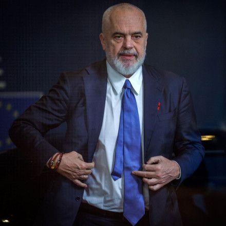 Νέο «δηλητήριο» από Ράμα: «Δεν είστε απόγονοι του Πλάτωνα» είπε σε Ελληνοαμερικανό δημοσιογράφο