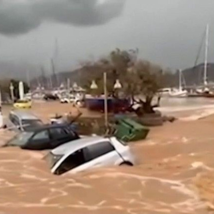 Ξεσπά η Σοφία Αλιμπέρτη για τις καταστροφές στην Πάρο: «Νησάκι μου… Κανείς δεν νοιάζεται για σένα»