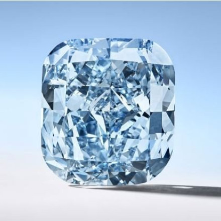 Mediterranean Blue: Το σπάνιο μπλε διαμάντι των 10,3 καρατίων σε δημοπρασία από τον Sotheby’s