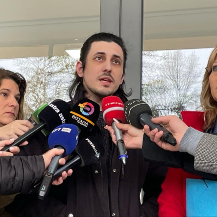 Τέμπη: Συγκλονίζει η μαρτυρία επιζώντα - «Ακούγαμε κραυγές για βοήθεια - Η ζωή μου έχει σταματήσει»