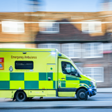 Βρετανία: Αυτοκίνητο έπεσε σε κτήριο δημοτικού σχολείου στο Λονδίνο