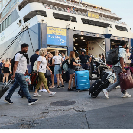 Ακρίβεια: 1.500 ευρώ μόνο για το φαγητό μιας τετραμελούς οικογένειας σε νησί για μία εβδομάδα