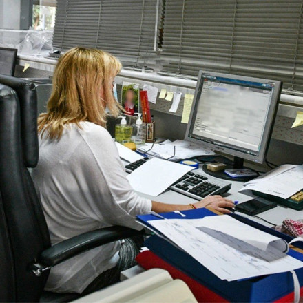 Σε ρυθμό καύσωνα το δημόσιο – Τα μέτρα προστασίας των υπαλλήλων από το ΥΠΕΣ