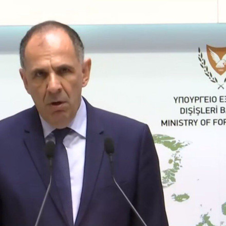 Γεραπετρίτης από Κύπρο: Η Ελλάδα δεν θα δεχθεί τετελεσμένα, δεν θα κάνουμε πίσω σε καμία από τις «κόκκινες» γραμμές