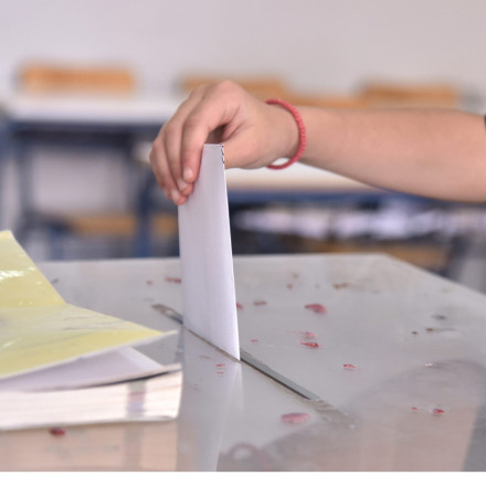 Εκλογές 25ης Ιουνίου: Άνοιξαν οι κάλπες – Χρήσιμες πληροφορίες πριν την ψήφο