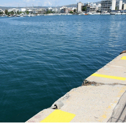 Ραφήνα: Αυτοκτονία 89χρονου - Δέθηκε σε καροτσάκι και έπεσε στη θάλασσα - Τί έγραψε στο σημείωμα