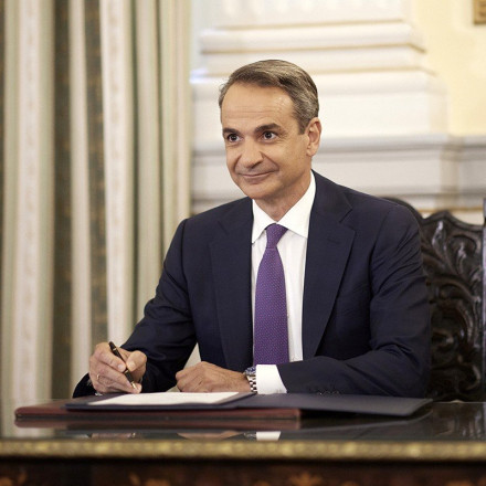 Κυριάκος Μητσοτάκης: Το πρώτο tweet μετά την ορκωμοσία - «Ξεκινά άλλος ένας κύκλος σκληρής δουλειάς»