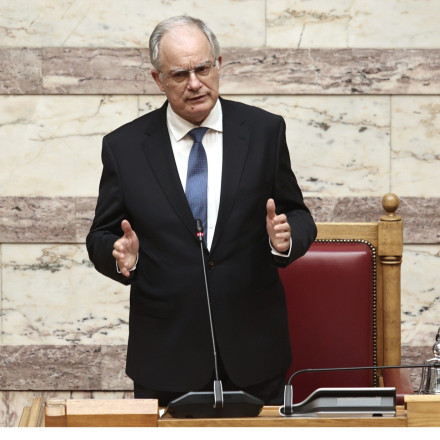 Νέα Βουλή: Εκλέγει πρόεδρο στις 12.00