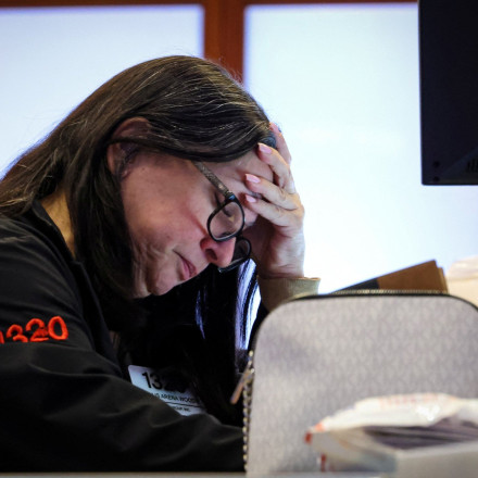 Δασμοί Τραμπ: Ξύπνησε ο εφιάλτης της παγκόσμιας ύφεσης - Απώλειες σοκ στα χρηματιστήρια