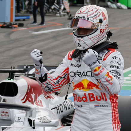 Formula 1 2025 Grand Prix Ιαπωνίας: Ο Verstappen κλέβει την Pole