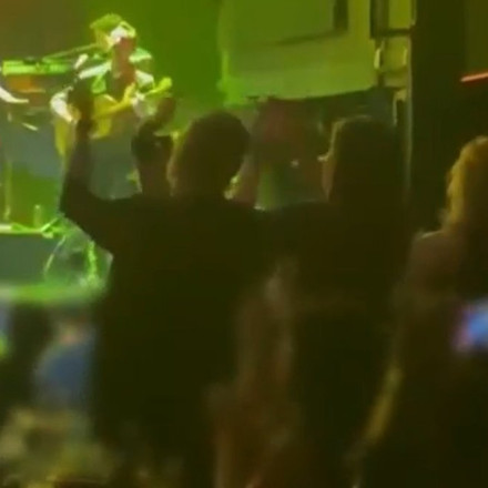 Η Ζωή Κωνσταντοπούλου στην Ελεονώρα Ζουγανέλη - Ποιο τραγούδι «τη σήκωσε» όρθια