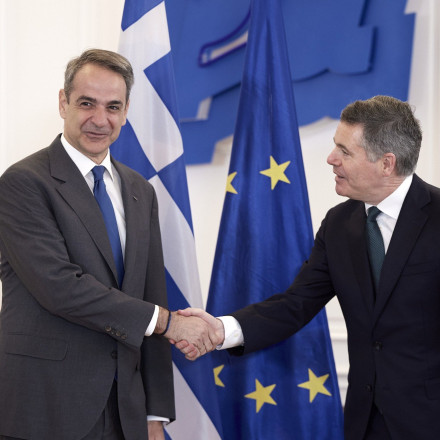 Μητσοτάκης με τον Πρόεδρο του Eurogroup: Στήριξη στους πολίτες από την υπεραπόδοση της οικονομίας