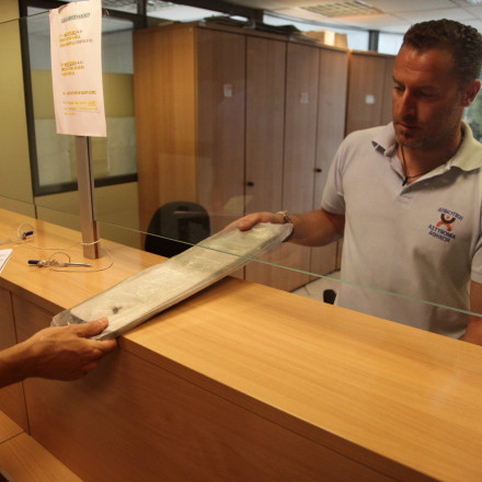 Ο Δήμος Αθηναίων επιστρέφει πινακίδες ενόψει Πάσχα - Πότε τις παίρνετε