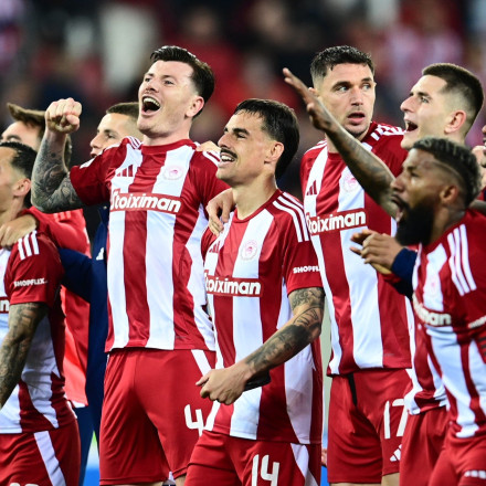 Ολυμπιακός: Οι «ερυθρόλευκοι»... χαμογέλασαν με τις ήττες των Ντόρτμουντ και Άστον Βίλα