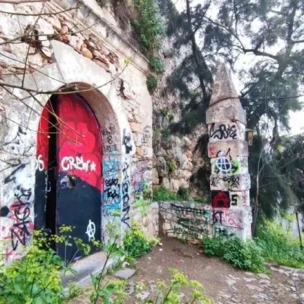 Η ντροπή και η ελπίδα: Μαθητές σώζουν το Ναύπλιο – Το δημοσίευμα που ξεμπρόστιασε την απάθεια