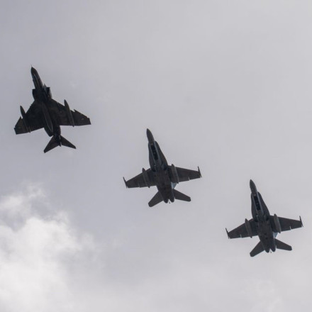 «Σμήνος» φωτογράφων στον «Ηνίοχο 2025»: Εντυπωσιακή «παράταξη» για ένα κλικ των κορυφαίων μαχητικών