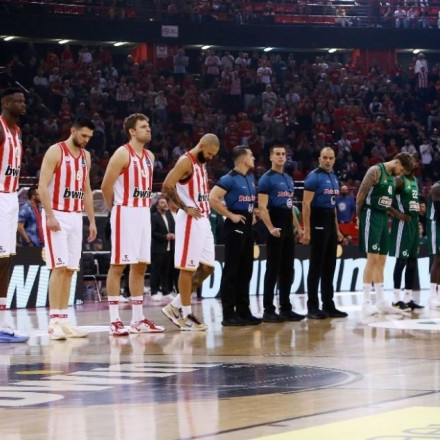 Κεφάλαιο Ανανέωση: Η «ερυθρόλευκη» συνταγή του Παναθηναϊκού και οι δεύτερες σκέψεις του Ολυμπιακού