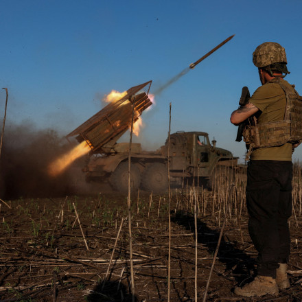Υπό σκέψη να αποδεχθεί την πρόταση Ζελένσκι για 30 μέρες εκεχειρία ο Πούτιν