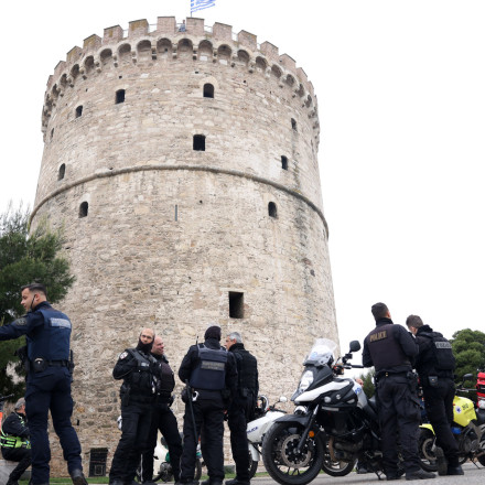 «Βροχή» προστίμων από τον Δήμο Θεσσαλονίκης - Στο στόχαστρο διαφημίσεις για συναυλίες και μπουζούκια