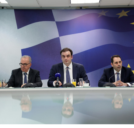 Πιερρακάκης: Ποιοι συνταξιούχοι δικαιούνται τα 250 ευρώ κάθε τέλος Νοεμβρίου Πιερρακάκης: Ποιοι συνταξιούχοι δικαιούνται τα 250 ευρώ κάθε τέλος Νοεμβρίου