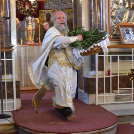 Η ξεχωριστή πρώτη Ανάσταση σε εκκλησία στη Χίο το πρωί του Μεγάλου Σαββάτου