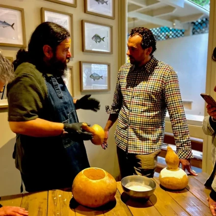 Ο διεθνούς φήμης chef Daniel Humm επισκέφθηκε την Τήνο -Γαστρονομικό επίκεντρο το εστιατόριο Μαραθιά