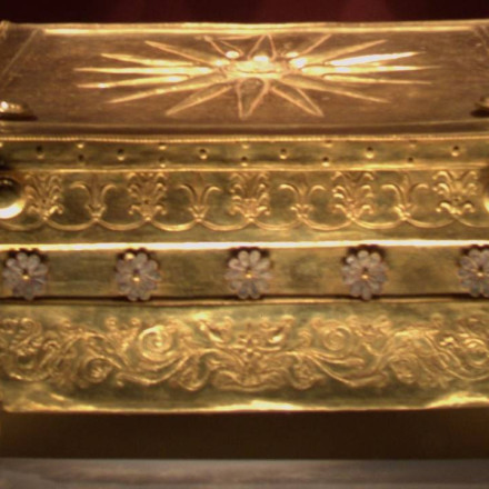 Μυστήριο στη Βεργίνα: Άλλη ταυτότητα πίσω από τον ανδρικό σκελετό του Μεγάλου Τύμβου