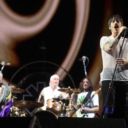 Red Hot Chili Peppers: Το Netflix γυρίζει πίσω στα πρώτα χρόνια της μπάντας και στον Χίλελ Σλόβακ